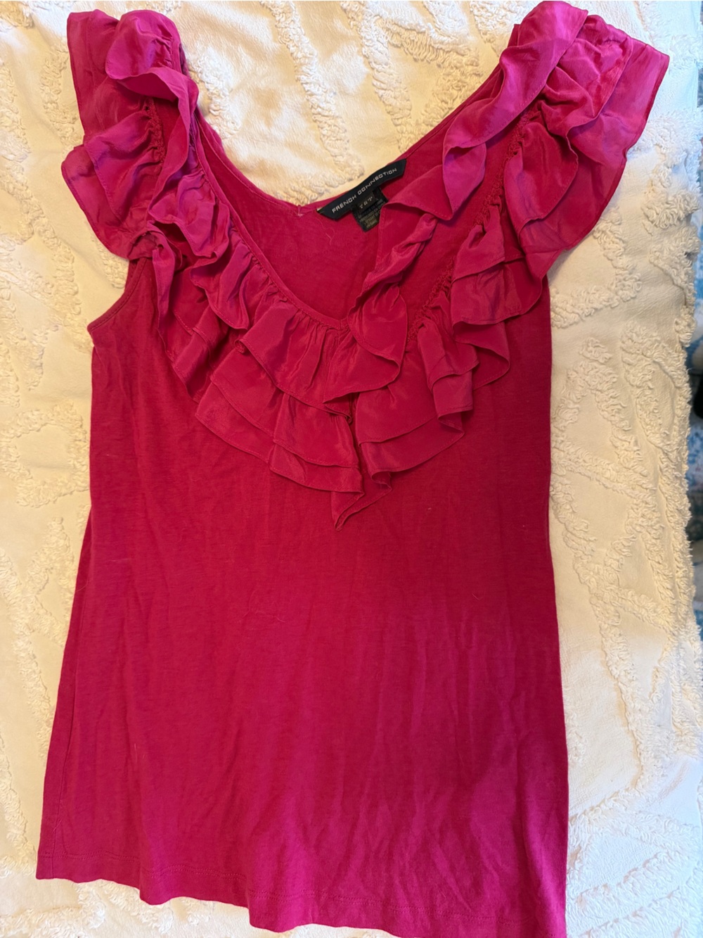 French Connection Fuchsia Ruffle V-Neck Tank Labeled 2 but first S/M